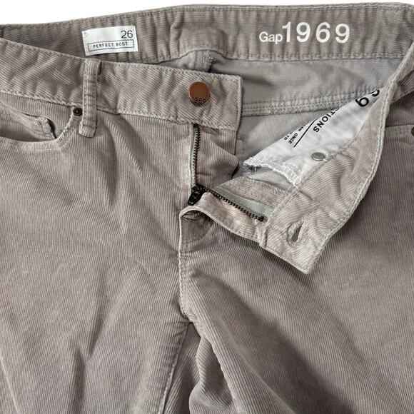 GAP 1969 Perfect Boot Corduroy Pants Women’s 26 Shark Skin Gray Tan 32" Inseam - Picture 4 of 9